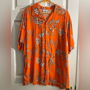 Men’s Large L DisneyParks Orange Bird 2020 Flower & Garden tropical button down.